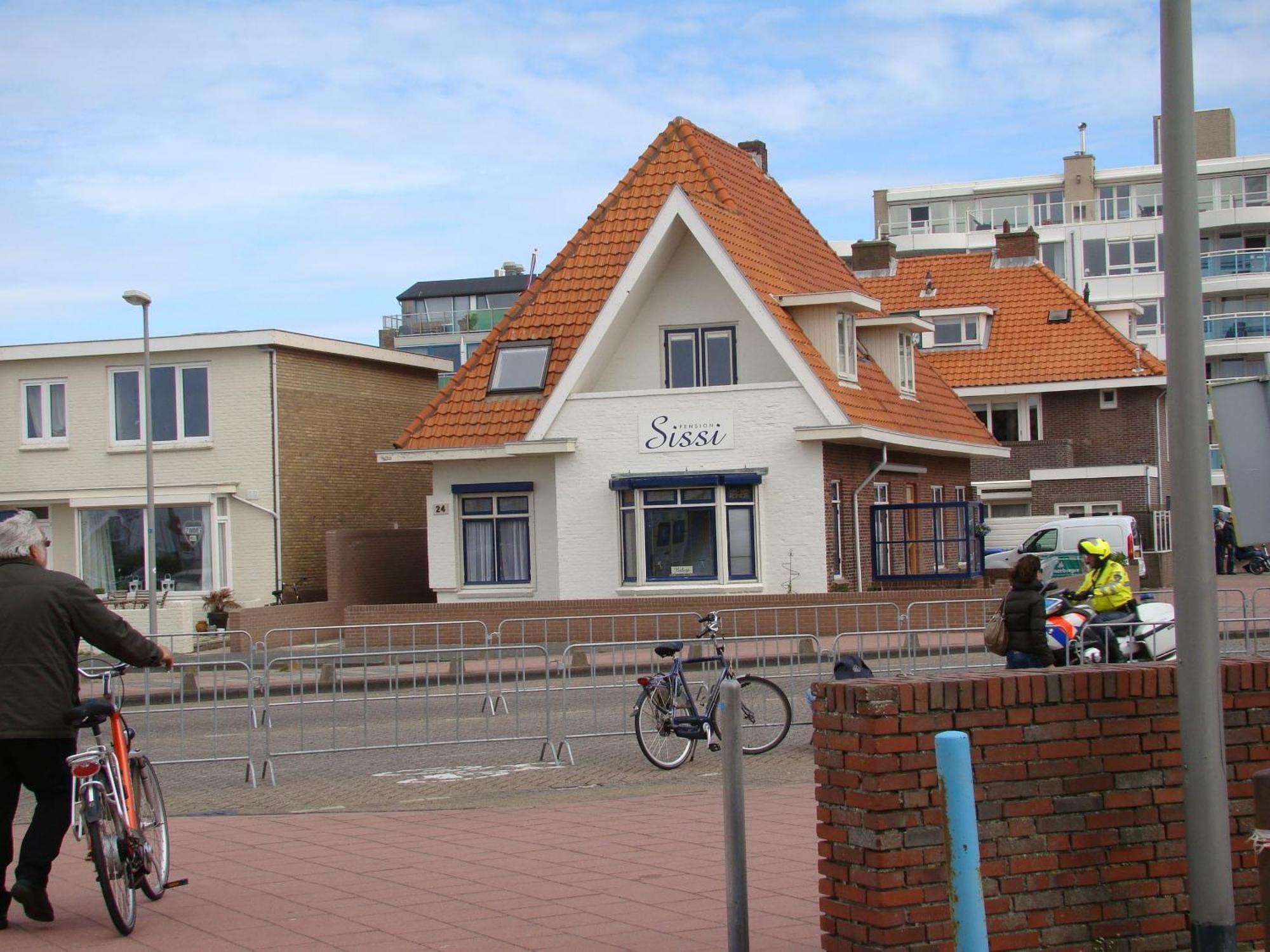 Pension Sissi Zandvoort Esterno foto
